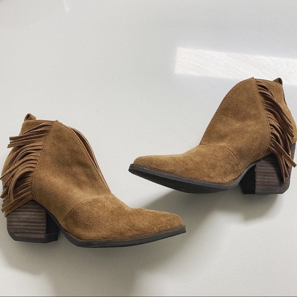 Fringe Booties 💛 - Picture 2 of 4